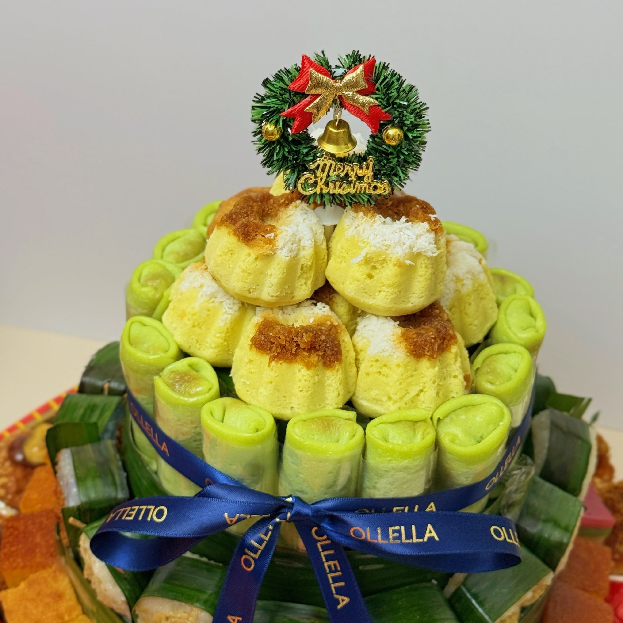 OLLELLA Christmas Kueh Tree (88pcs)