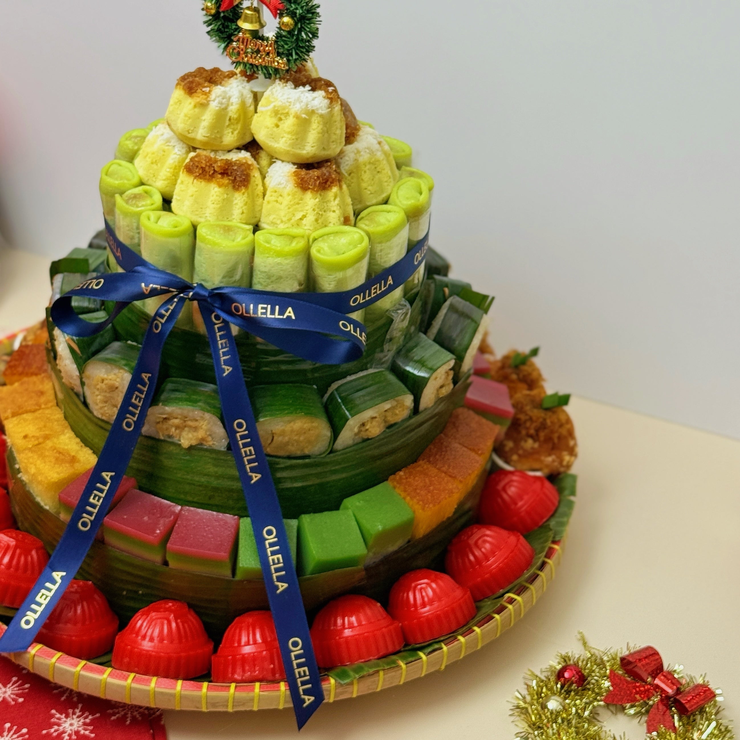 OLLELLA Christmas Kueh Tree (88pcs)
