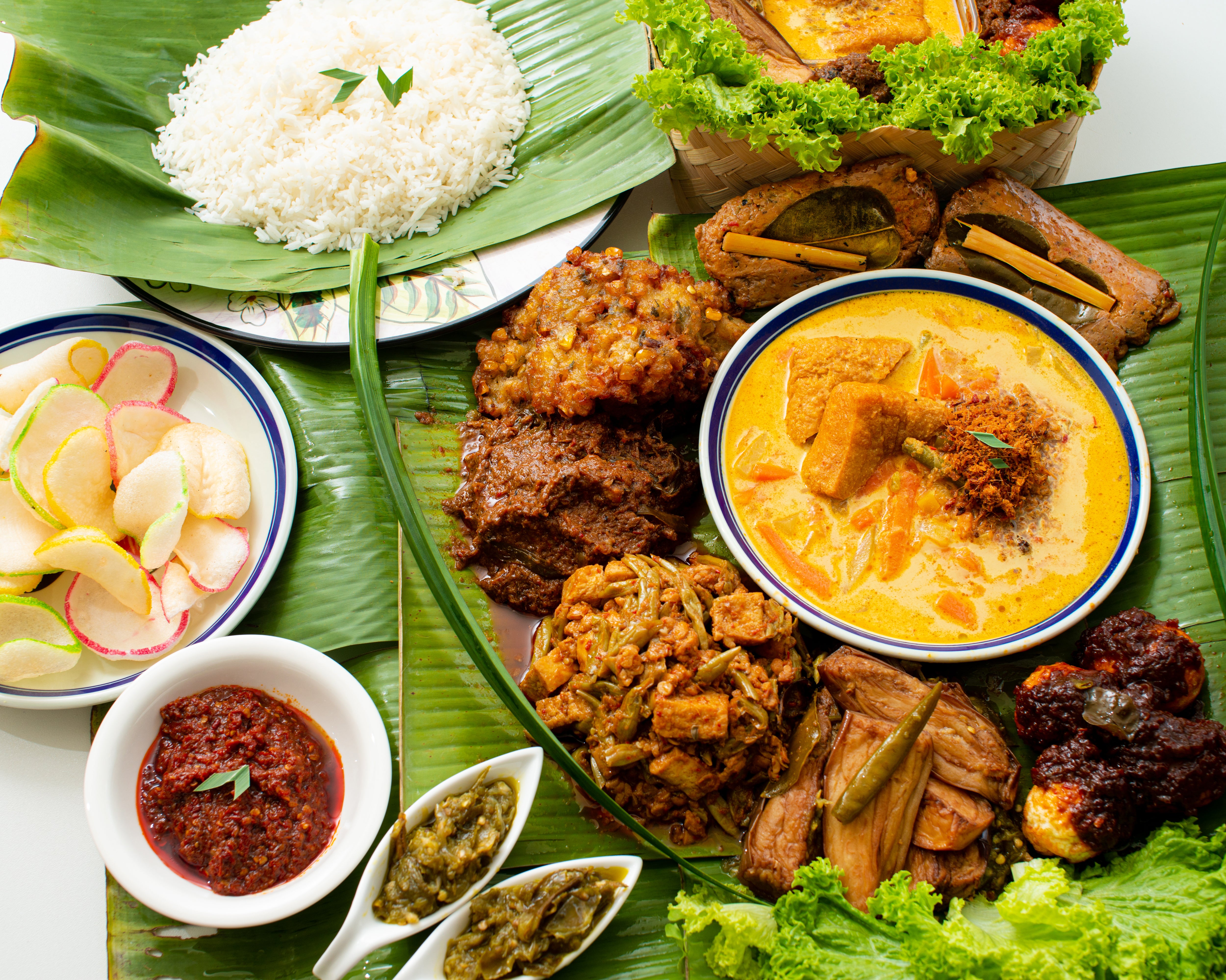 Nasi Campur Bamboo Set for 4 pax (Limited availability - 6,7,8 May only)